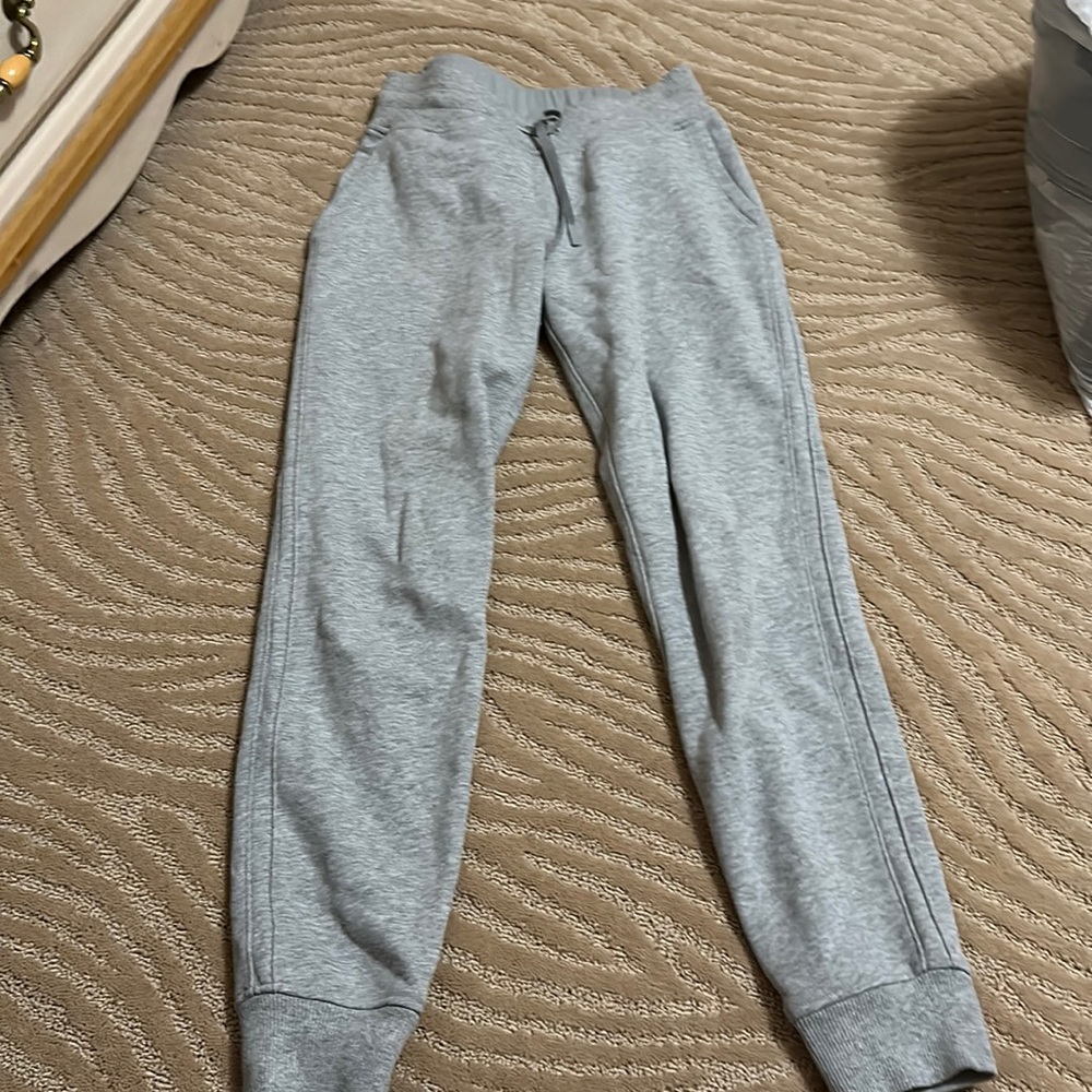 Lululemon joggers